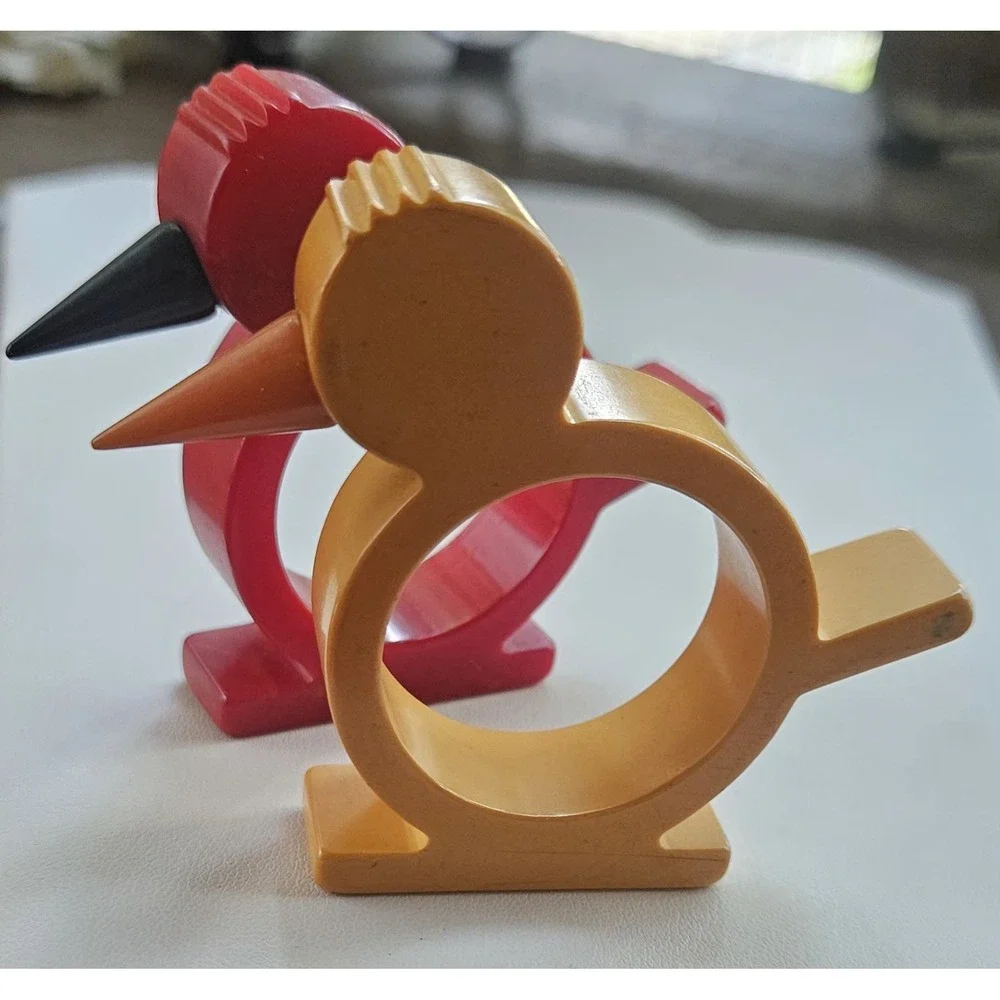 Set Of 2 Vintage Butterscotch & Red Bird Bakelite Napkin Rings